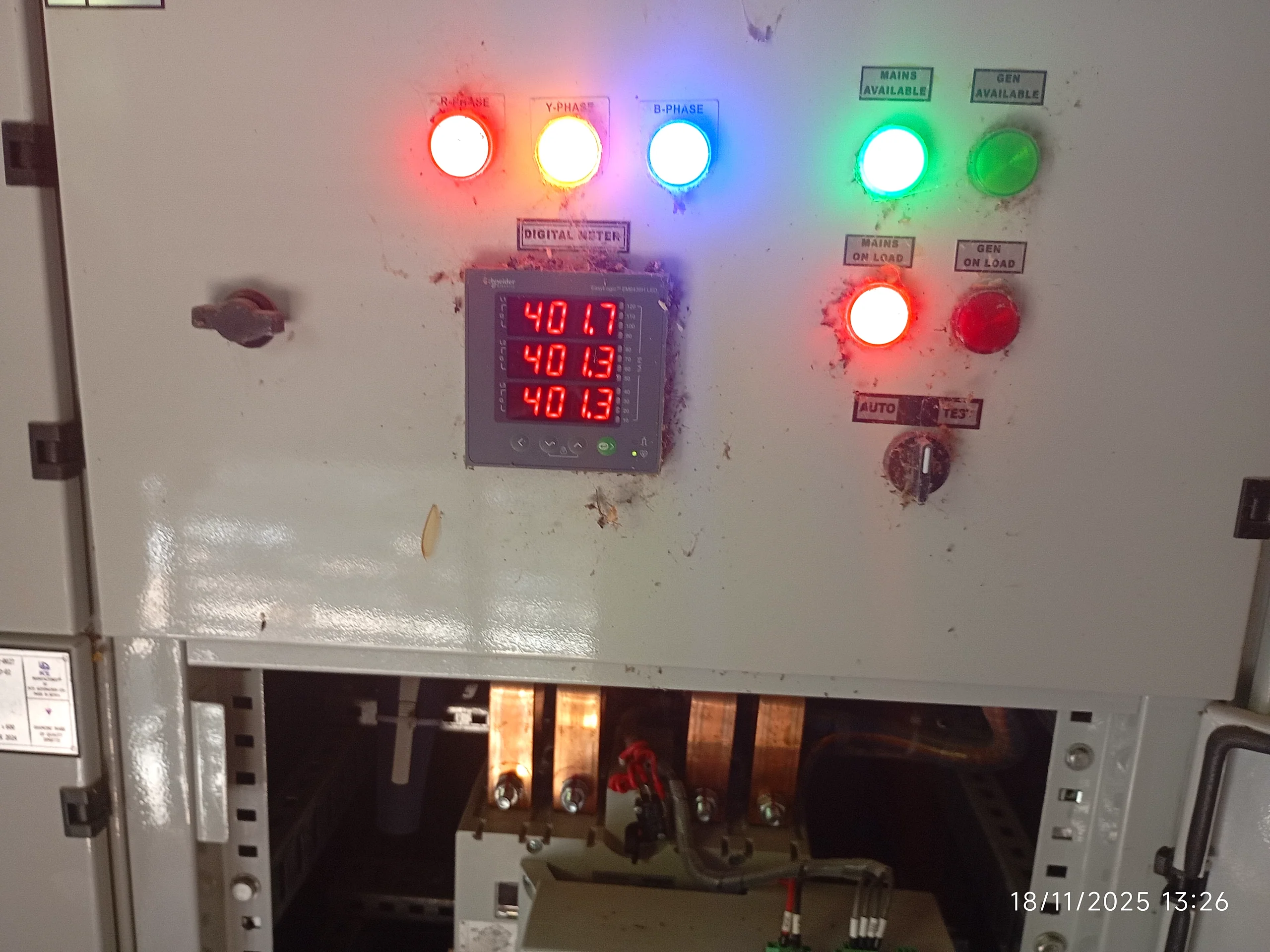 Automatic transfer switch changeover panel commissioned and running on load at 401V across three phases